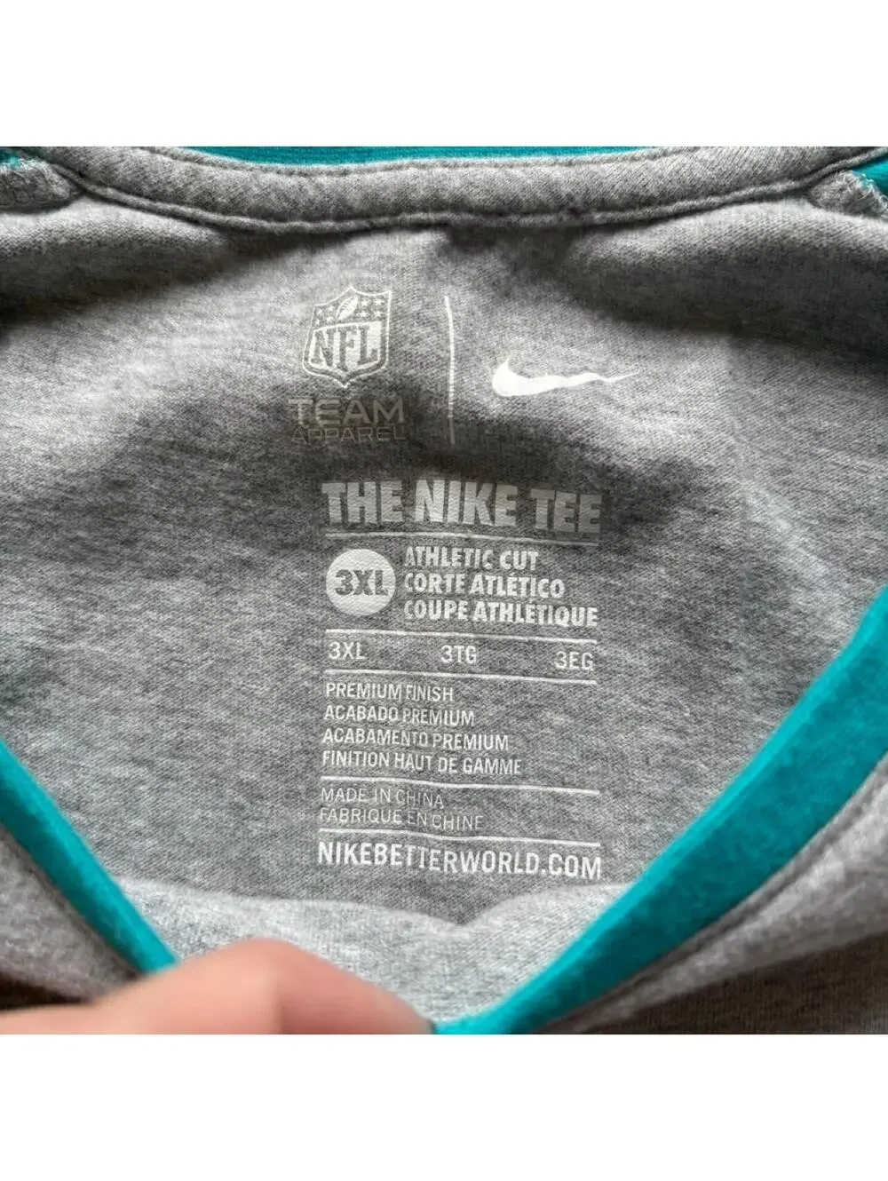 Nike Men's Grey and Multi Tshirt